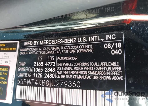 2018 Mercedes-Benz C 300 4Matic z USA, uszkodzony, nr VIN 55SWF4KB8JU279360